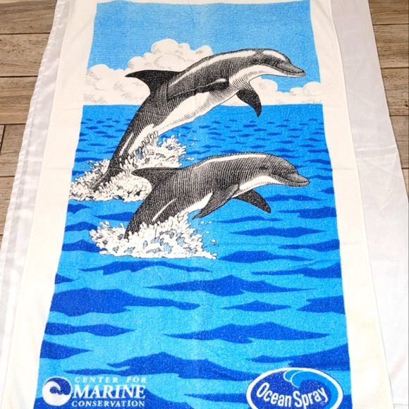 Vintage Ocean Spray beach towel Dolphins center for Marine Conservation - Picture 1 of 9